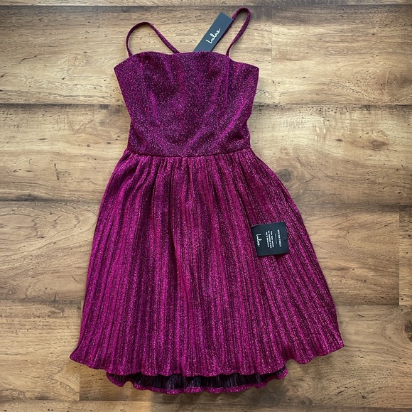 NWT Lulus Party Era Magenta Sparkly Lace-Up Pleated Skater Dress - Picture 4 of 9